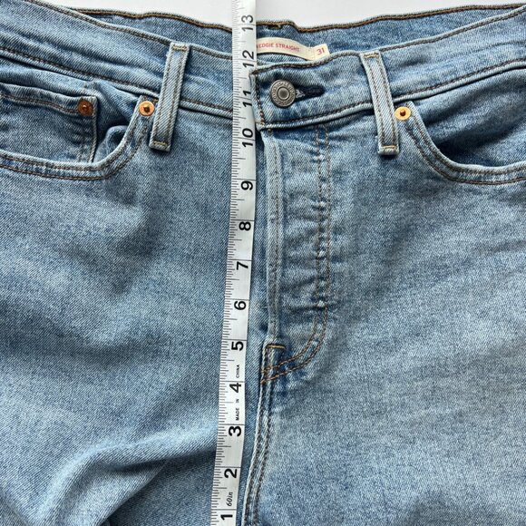 Levis Wedgie Straight Leg Distressed High-Waisted Jeans Womens Size 31X30 - Picture 4 of 12